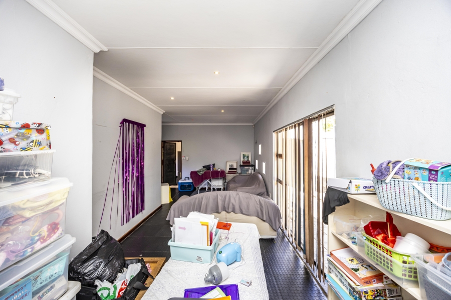 4 Bedroom Property for Sale in Nahoon Valley Park Eastern Cape